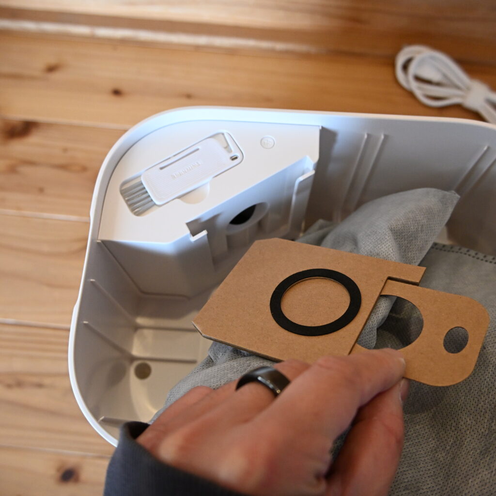 ゴミ収集ステーションに紙パックの取付